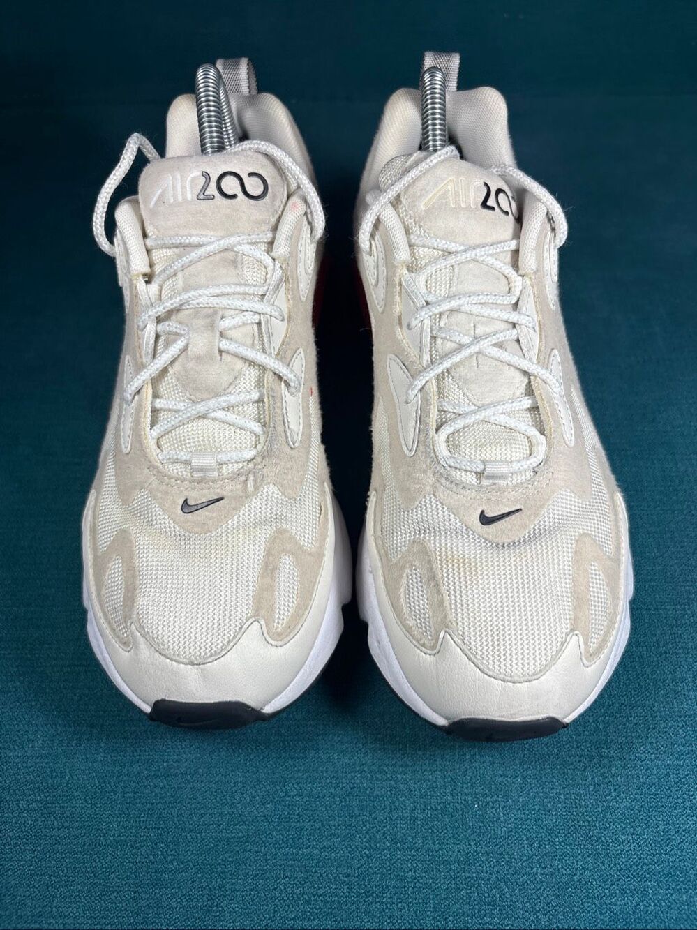 Nike Air Max 200 Summit White Bright Crimson Women's Size 9 Sneakers AT6175-100 - Picture 4 of 8